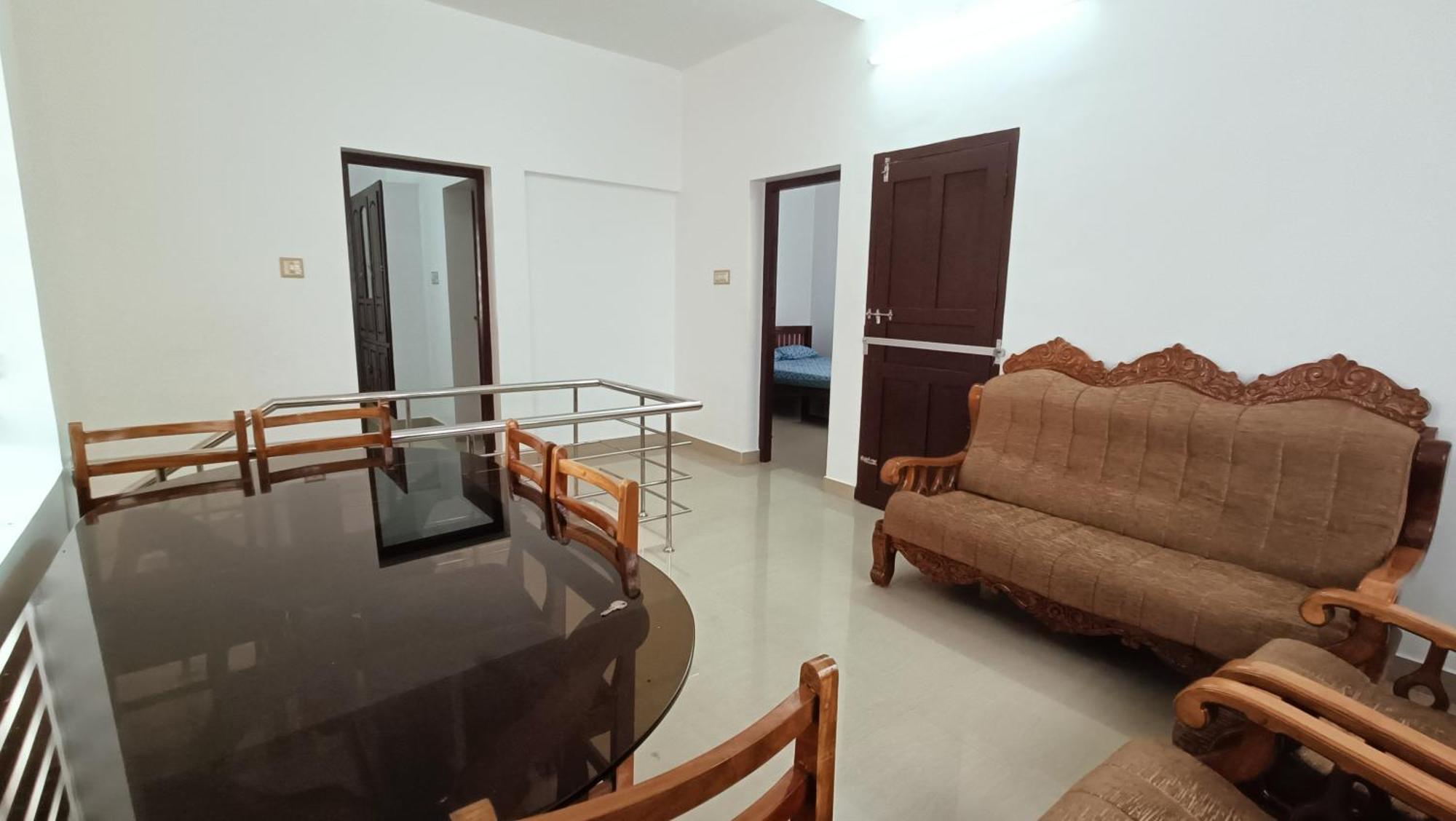 Mom'S Villa Nedumbassery Exterior photo